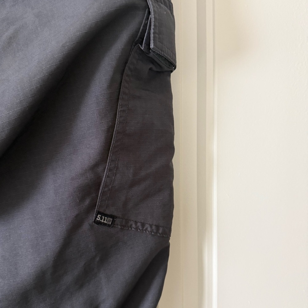 Men’s 5.11 Fast-Tac Charcoal Gray Tactical Cargo Pants - Picture 4 of 6